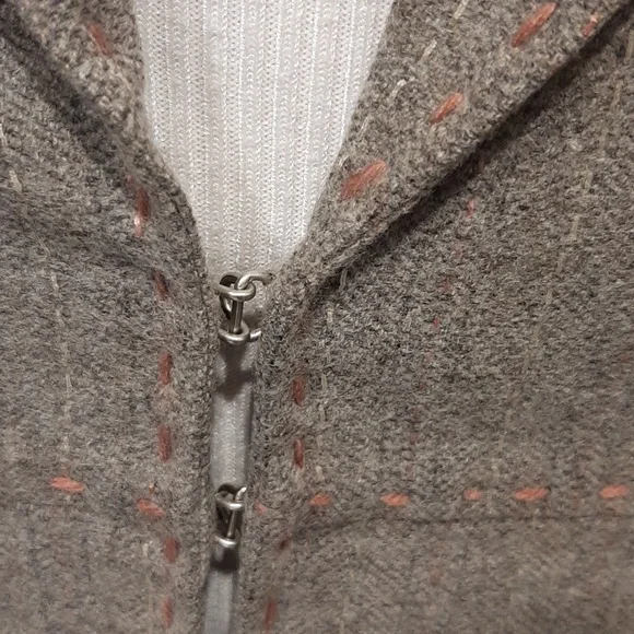 Wool blazer - Picture 3 of 9